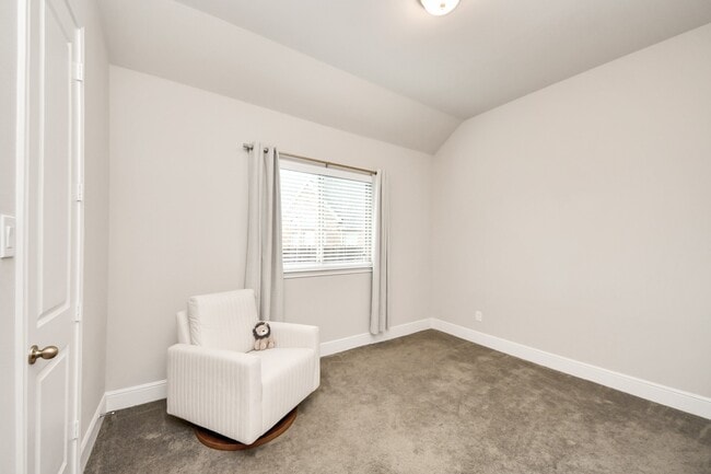 Building Photo - 23606 Verge Sims Dr