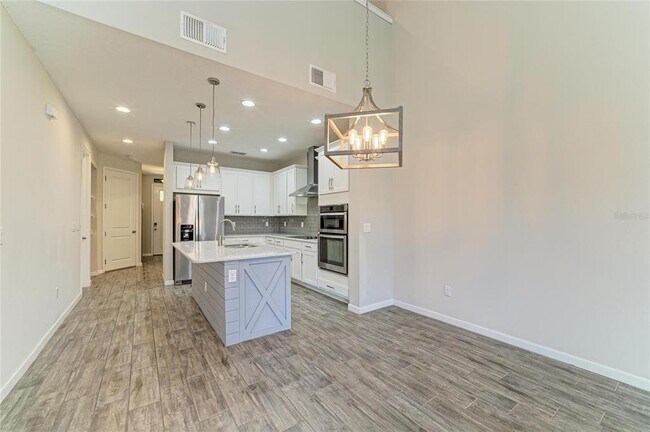 Building Photo - 11607 Brookside Dr