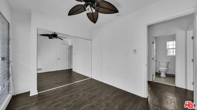 Building Photo - 1155 Horn Ave