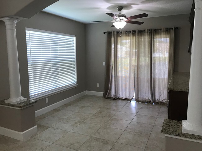 Building Photo - 2270 Hawks Cove Cir