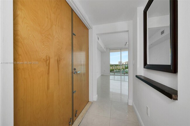 Building Photo - 19400 Turnberry Way
