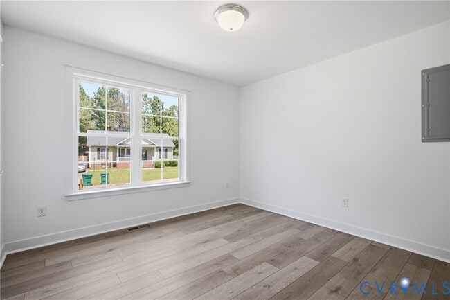 Building Photo - 21169 Baileys Ln