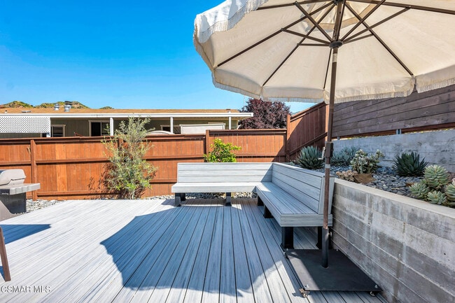 Building Photo - 30473 Mulholland Hwy