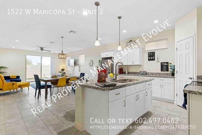 Building Photo - 1522 W Maricopa St