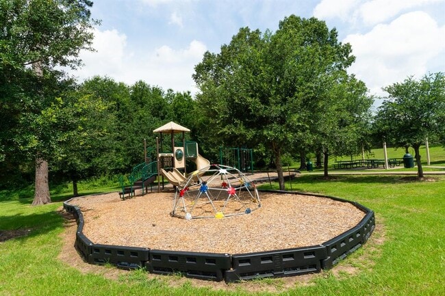 Building Photo - 1052 Windy Grove Ln
