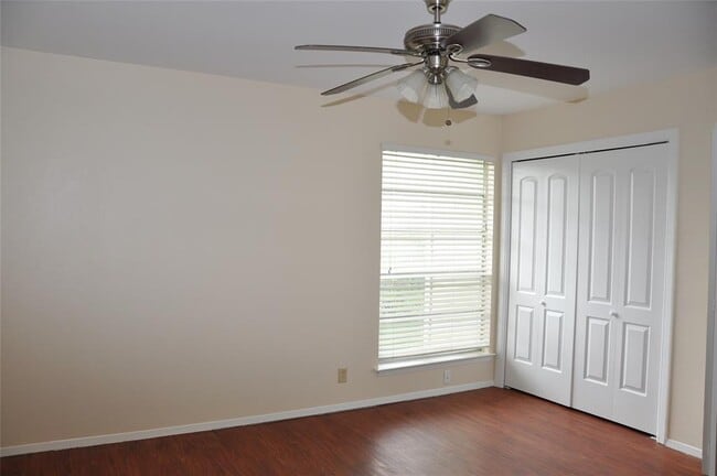 Building Photo - 10810 Topperwein Dr