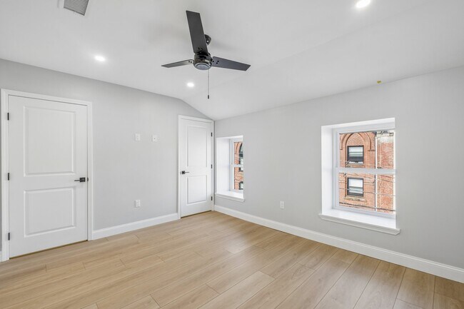 Building Photo - 617 S 8th St