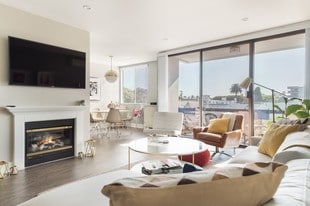 Interior Photo - Wave @3rd