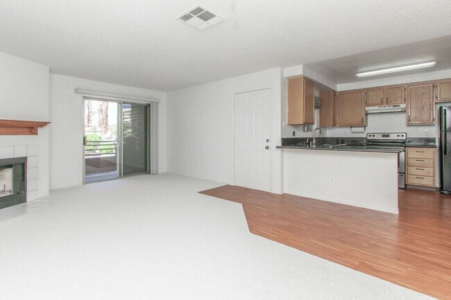 Building Photo - MOVE-IN READY! 2 BEDROOM, 2 BATH, GROUND L...