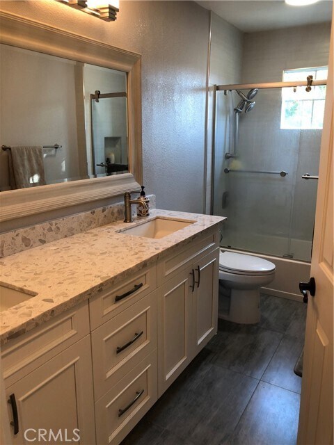 Building Photo - 5817 Cattleya Dr