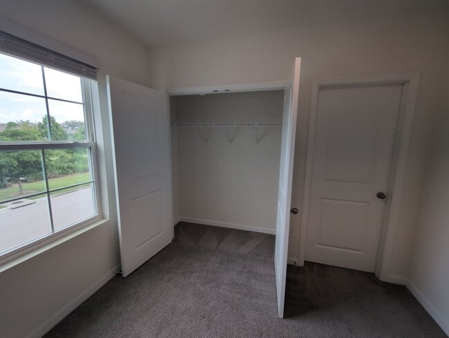Building Photo - Fresh new build ~ 3 bed/ 2.5 bath Townhous...