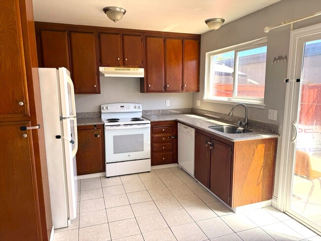 Building Photo - 4606 Granada Way