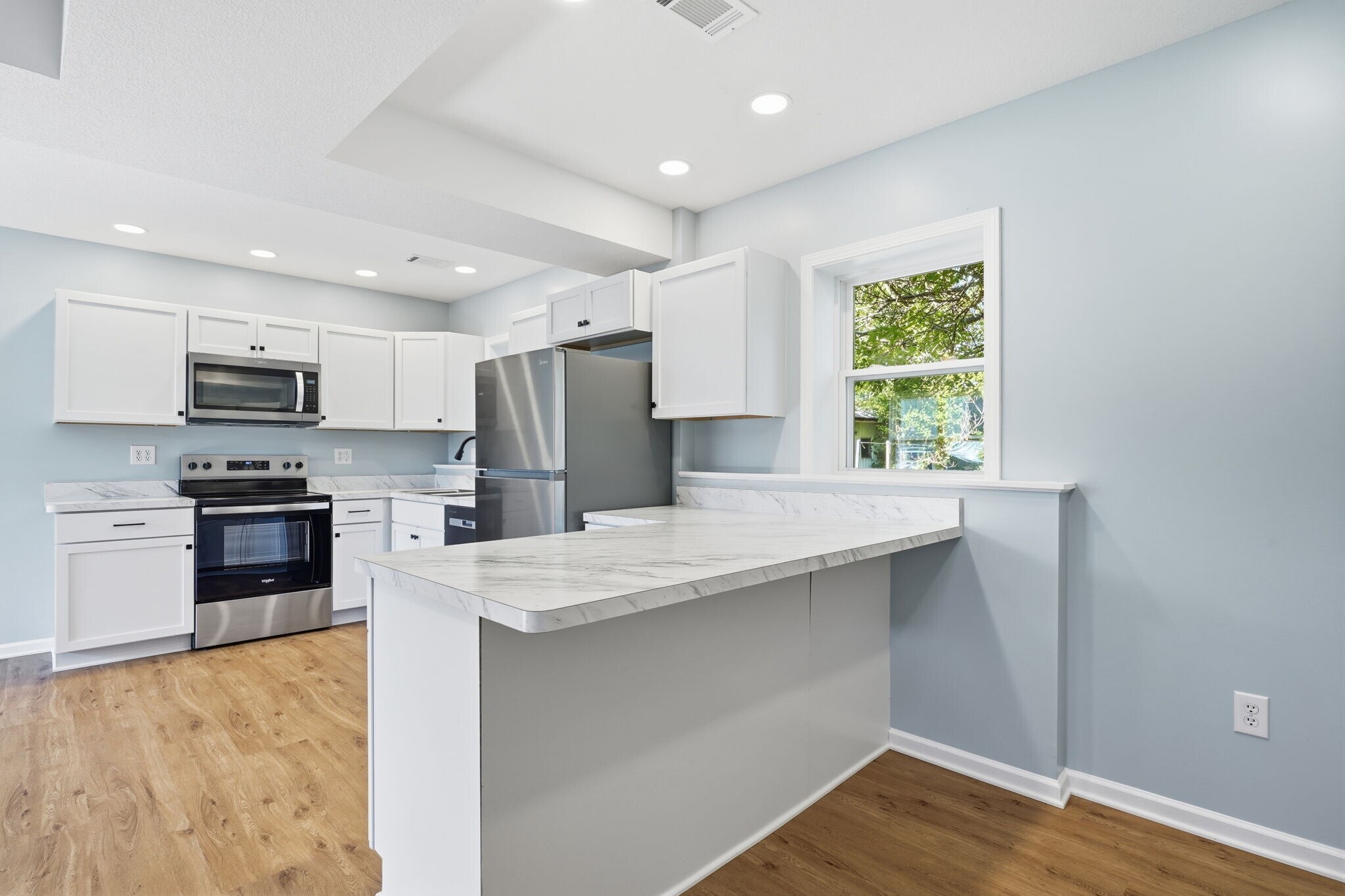 Eating bar in Kitchen - 720 Hurd Ave
