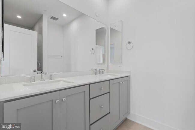 Building Photo - 2038 Tysons Ridgeline Rd