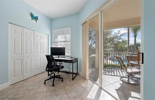 Building Photo - 9050 Las Maderas Dr