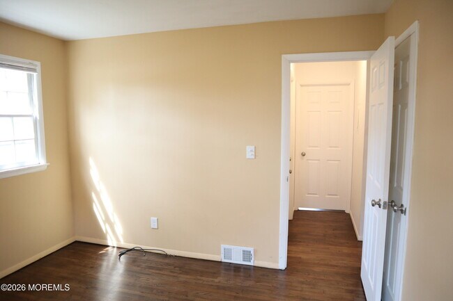 Building Photo - 721 Burnt Tavern Rd