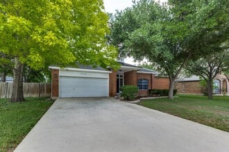 Building Photo - 6614 Bramber Ln