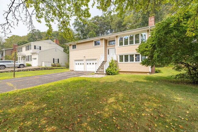 Building Photo - 37 Windsor Ln