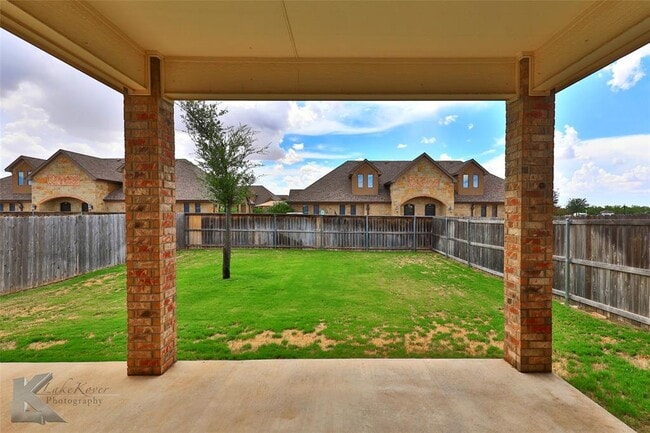 Building Photo - 3810 Carrera Ln