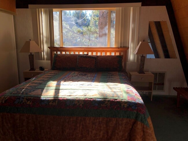 Building Photo - Long Term Lease in Tahoe Donner - $2900 per month Furnished