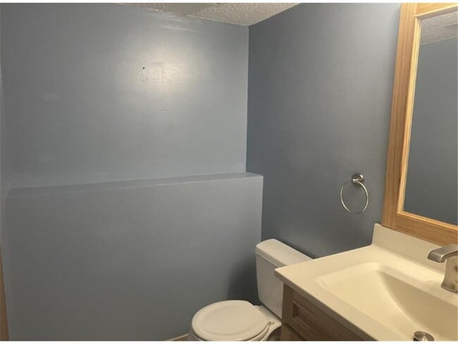 Building Photo - 14810 Lloyds Dr