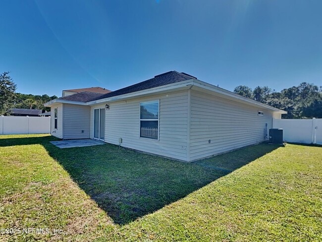 Building Photo - 1559 Guardian Dr