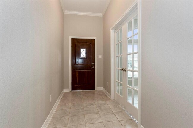 Building Photo - 9735 Stratton Ridge Dr
