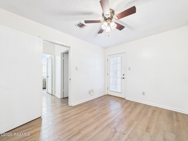 Building Photo - 446 Failla Rd