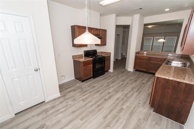 Building Photo - 2507 Camarilla Ln