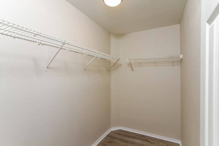 Building Photo - 10418 Castello Cyn