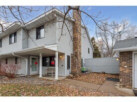 Building Photo - 9455 Ranchview Ln N