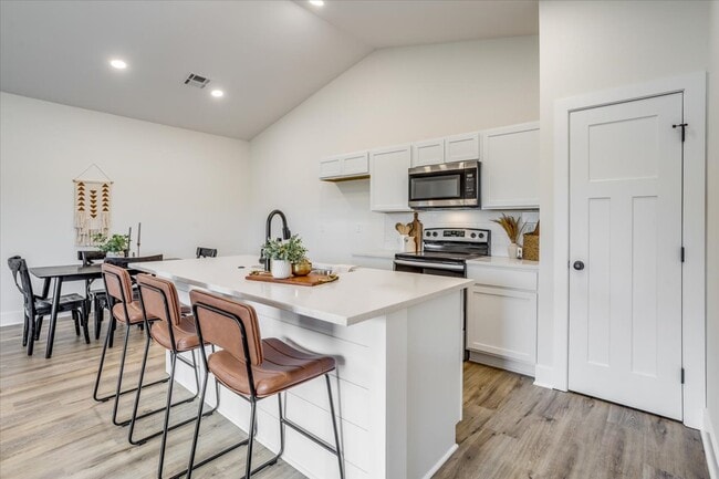 Building Photo - 519 Briarbrook Ln