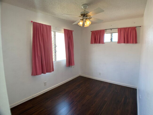 Building Photo - Mililani  - Rare 4 bedroom with upgraded kitchen/bathroom & large living/dining room