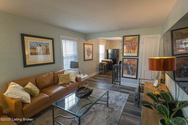 Building Photo - 720 Gheens Ave