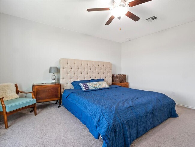 Building Photo - 109 Comet Dr