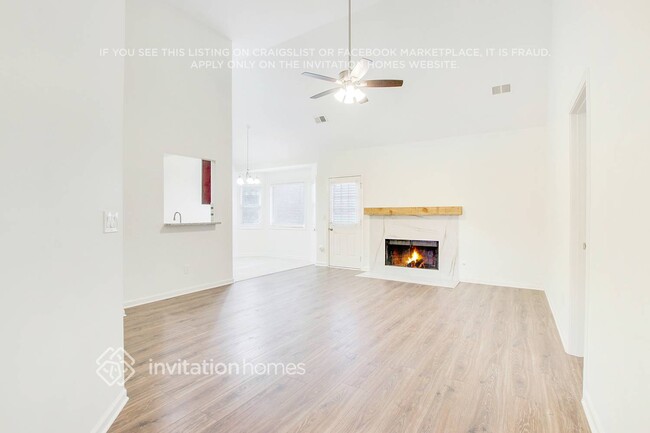 Building Photo - 2132 Panstone Dr SW