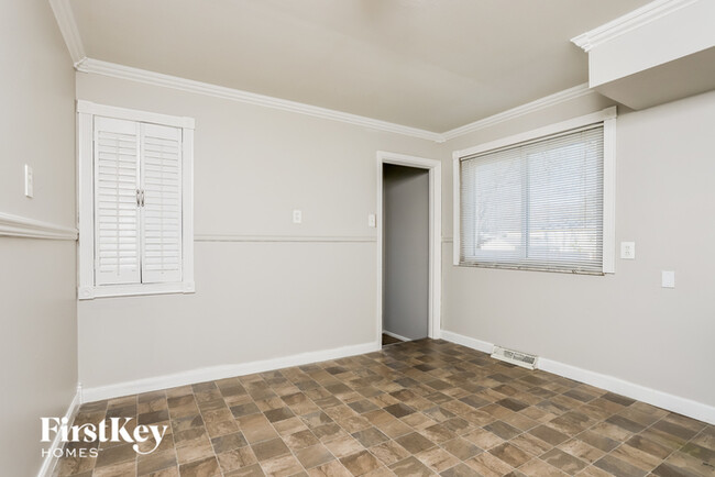 Building Photo - 525 Lula Dr