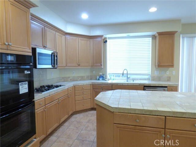 Building Photo - 7238 San Carmela Ct