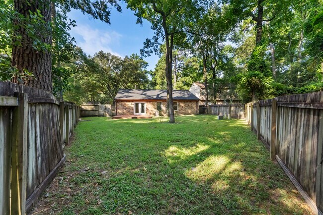 Building Photo - 30 Dellforest Ct