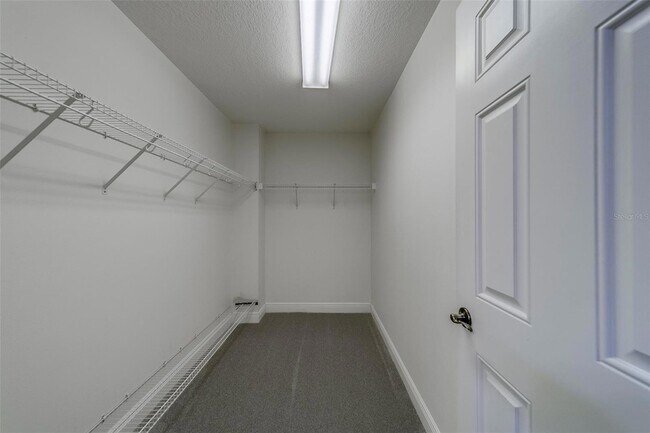 Building Photo - 270 Valencia Cir