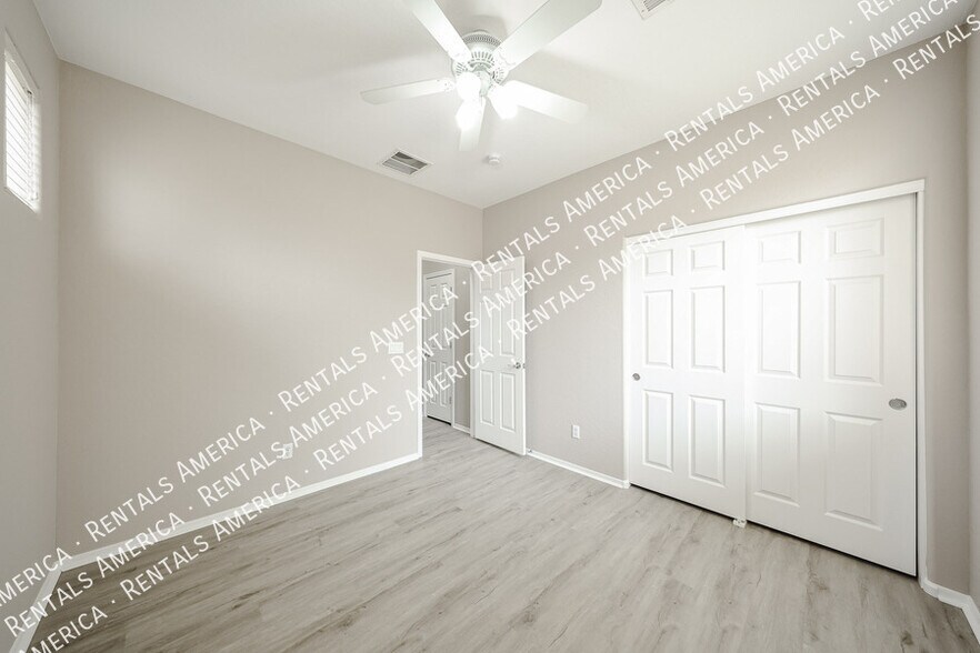 Building Photo - 19407 E Canary Way