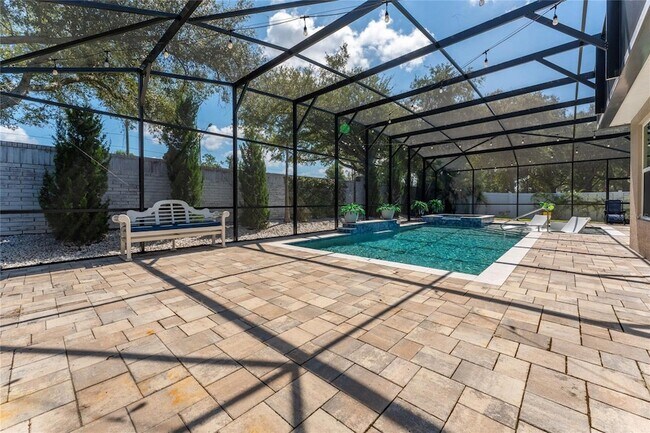 Building Photo - 2260 Pickford Cir