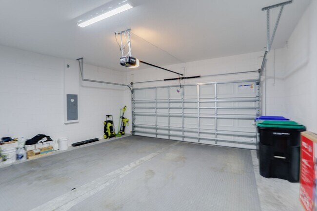 Building Photo - 2830 Lingo Ln