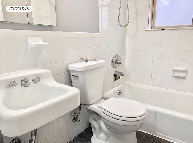 Building Photo - 1275 86th St