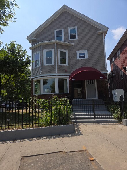 Building Photo - 1051 Broad St