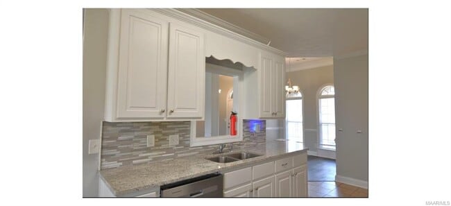Building Photo - 541 Summertime Pkwy