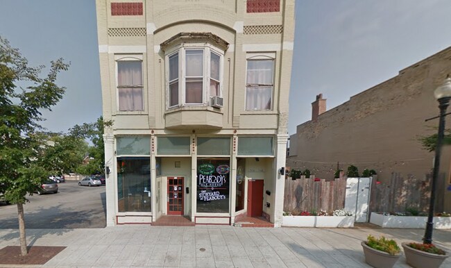 Building Photo - 544 N Main St