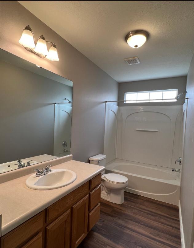 Building Photo - 1195 W Dallin Dr