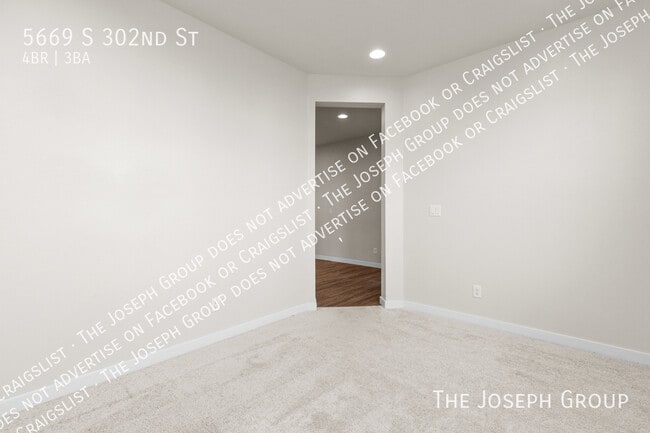 Building Photo - 5669 S 302nd St