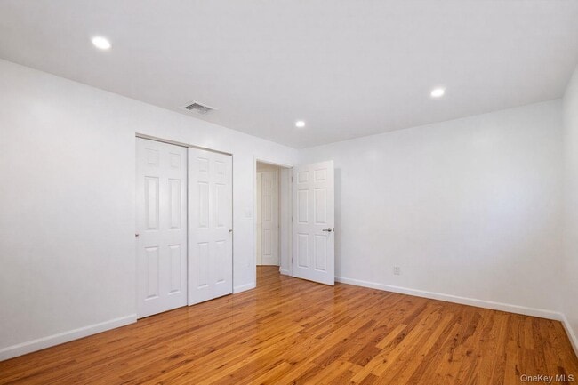 Building Photo - 418 Garden St